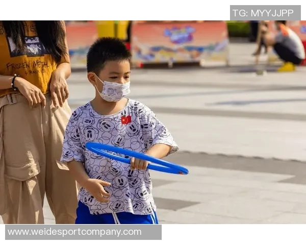 夏季训练成果显著爱德华兹高难度撤步跳投精彩首秀 夏季训练成果显著爱德华兹高难度撤步跳投精彩首秀