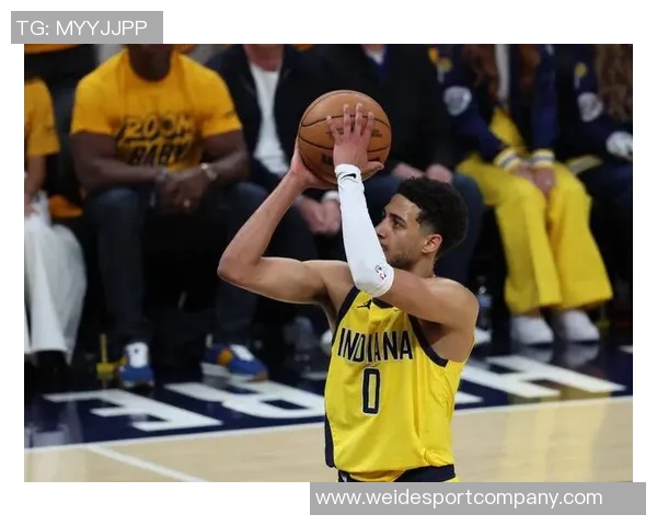 哈利伯顿强调控卫需具备比赛理解力与思考能力成为场上指挥官