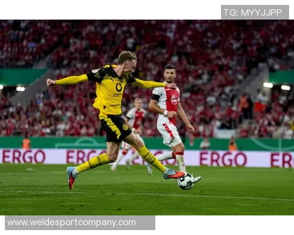 科贝尔展望德国杯对阵药厂期待主场反弹与不同表现 科贝尔展望德国杯对阵药厂期待主场反弹与不同表现