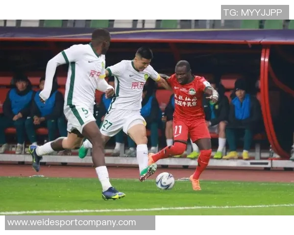 万众瞩目7000名北京球迷与3万河南球迷齐聚苏州共襄足协杯盛宴