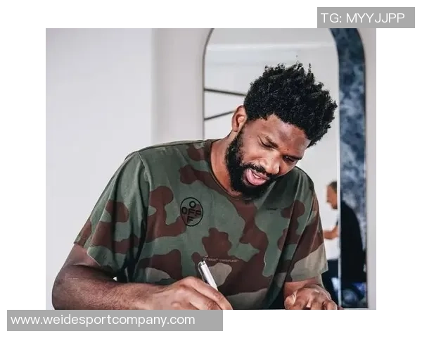 恩比德训练中右膝酸痛将进行影像检查以确认伤情