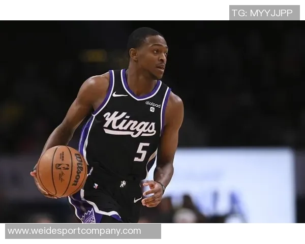 福克斯谈球队表现起伏关键在于如何面对逆境与挑战