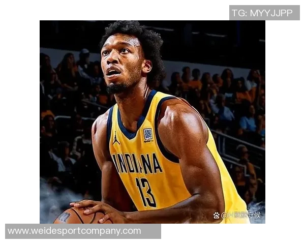 詹姆斯赞马克西谦逊每年共同训练备战新赛季