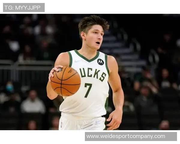 梅里尔表现出色三分球命中率高达六成贡献19分4篮板正负值显著提升