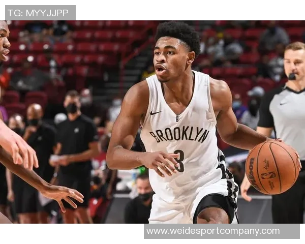 卡梅隆托马斯腿筋拉伤本周末将接受MRI检查后续情况将及时更新