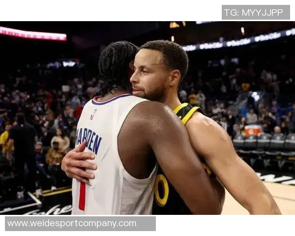 JR史密斯盛赞库里为历史最佳控卫退役后或成NBA前五球员