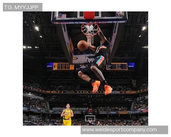 文班缺阵球队表现出色哈珀称他复出后将助力球队无敌状态