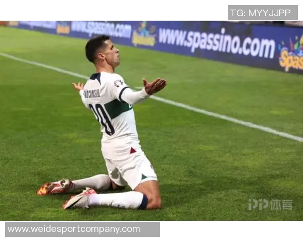 坎塞洛重返尤文传闻被辟谣罗马诺称双方未接触薪资成难题